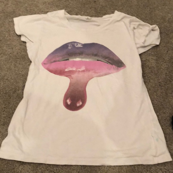 Shirt - Picture 1 of 2